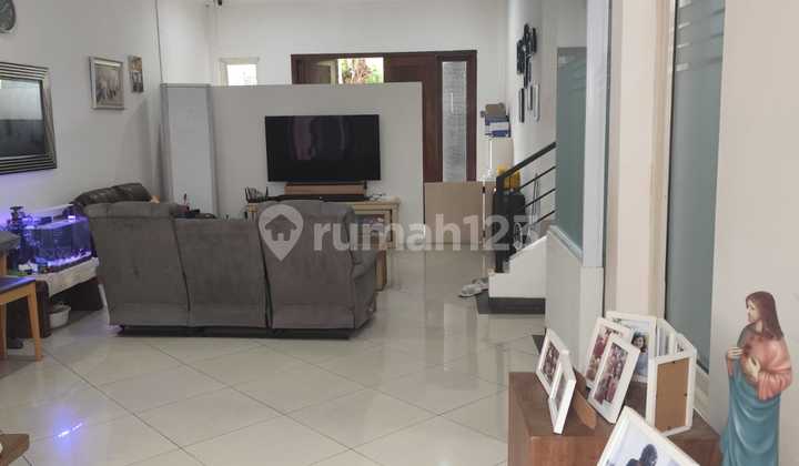 Katamaran Indah Pik, Luas 200m, 2,5 Lantai Siap Huni, MURAH 2