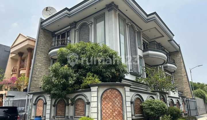 RUMAH MEWAH 3 LANTAI DI SUNTER, HARGA MURAH, DALAM KOMPLEK BAGUS RUMAH MEWAH 3 LANTAI DI SUNTER, HARGA MURAH, DALAM KOMPLEK BAGUS