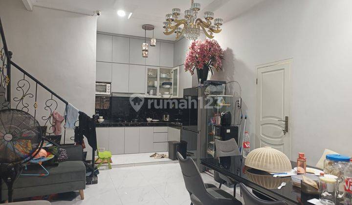 Rumah Cantik, 3 Lantai Pademangan Near Kemayoran, Baru Renov Furnish Ok Jual Cepat 1