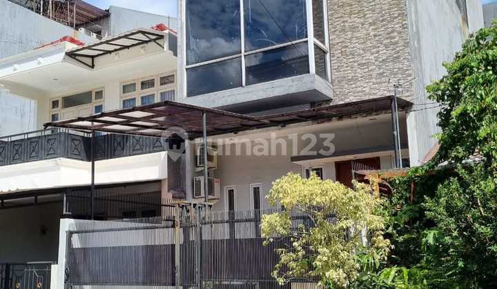 Rumah Minimalis Modern Klp Gading 2,5 Lantai 120M Jalan Lebar
