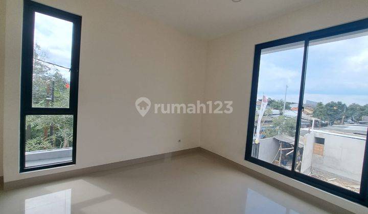 Rumah dalam cluster murah modern siap huni dekat Jakarta 6