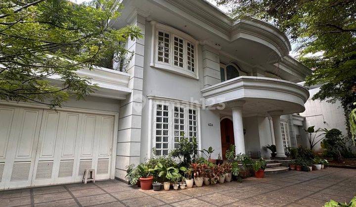 Rumah Bagus di Pondok Indah Depan Taman 2