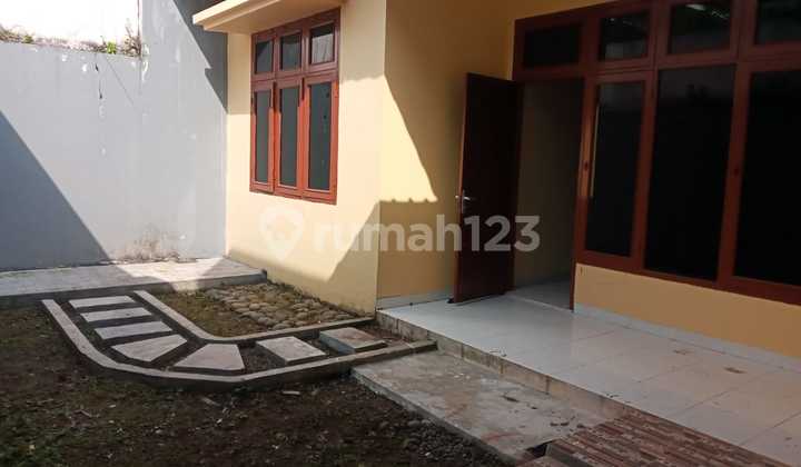 Rumah siap huni perum elit Rafles Baturaden Purwokerto 3