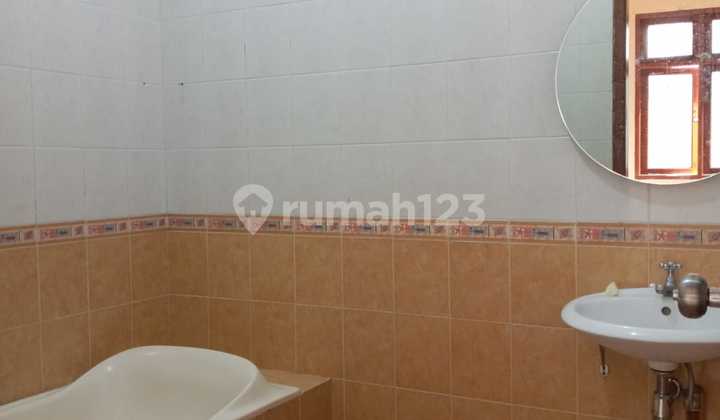 Rumah siap huni perum elit Rafles Baturaden Purwokerto 6