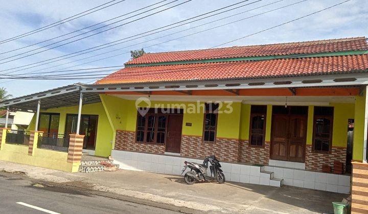 Rumaj plus tempat usaha pinggir jln raya Karangturi Sumbang Purwokerto 1