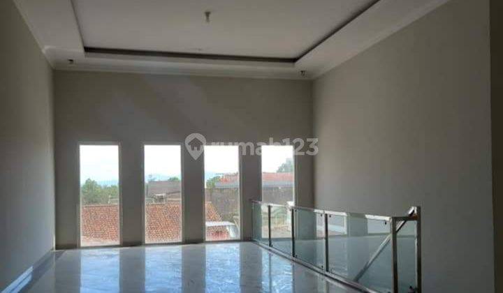 Rumah mewah 2 lantai Purwokerto dekat kampus UNSOED, GOR 4