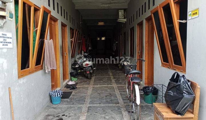 Rumah kos tingkat 17 pintu kompleks pasar Sokaraja Banyumas 2