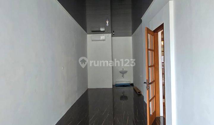 Rumah mewah modern full furnish perum di Purwokerto 2