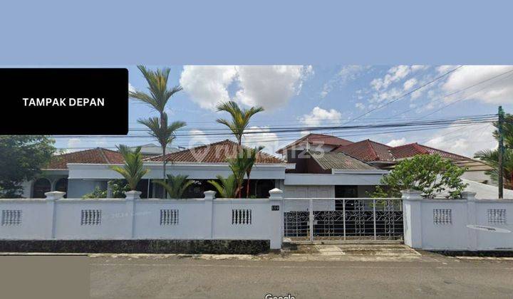 Rumah Megah Dekat Stasiun, Alun Alun Pusat Kota Purwokerto 1