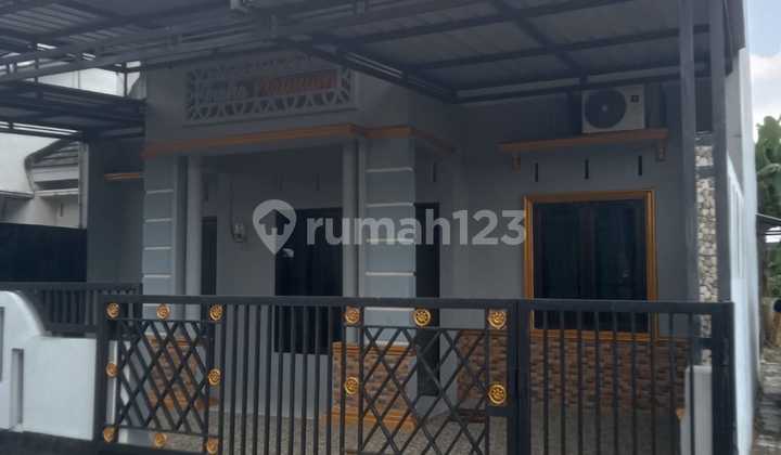 Hook House in Graha Platinum Housing Near SMA 3 Purwokerto 2