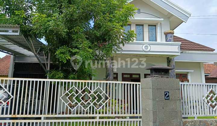 Luxury House in Kober Near Purwokerto Station