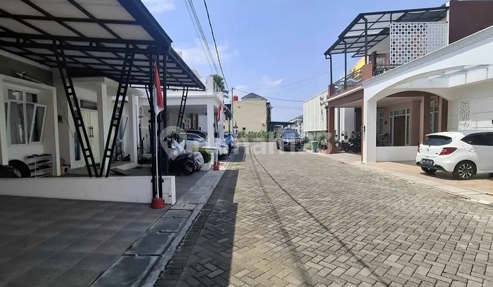 Rumah Mewah 2 Lantai Perum Elit Berkoh Pusat Kota Purwokerto 2