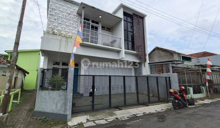 Rumah Mewah 2 Lantai Pusat Kota Purwokerto 1