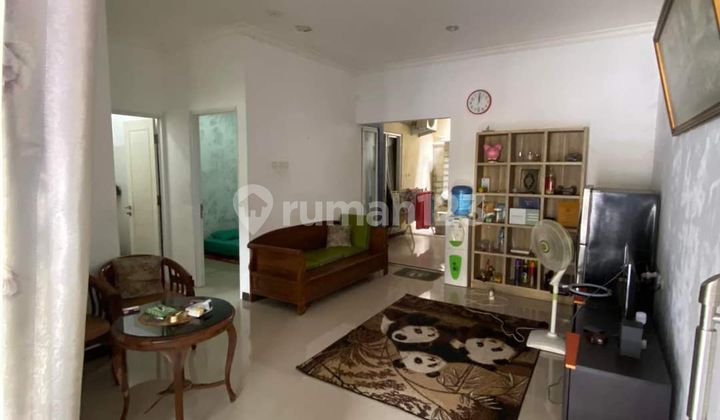 ruang keluarga rumah siap huni perum graha