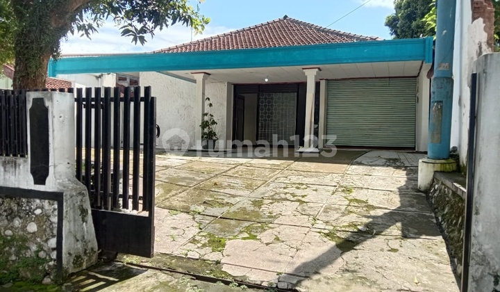 Rumah Klasik Dekat Stasiun, Pasar Manis Purwokerto