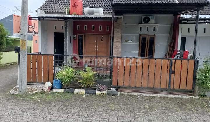 Rumah Hook Perum Duta Graha Karanggintung Utara Purwokerto Rumah