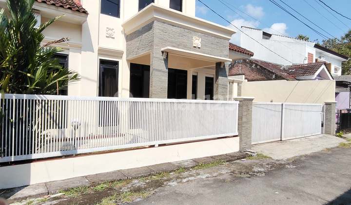 Rumah Mewah Perum Bantarsoka Dekat Stasiun, Alun Alun Purwokerto Rumah Mewah Perum Bantarsoka Dekat Stasiun, Alun Alun Purwokerto