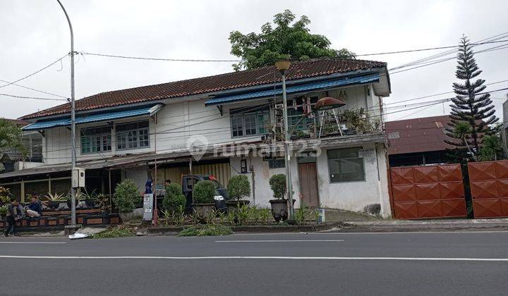 DIJUAL BUTUH UANG LAHAN USAHA DI POROS JALAN RAYA IR. SOEKARNO, KOTA BATU, MALANG Ruang Usaha 1