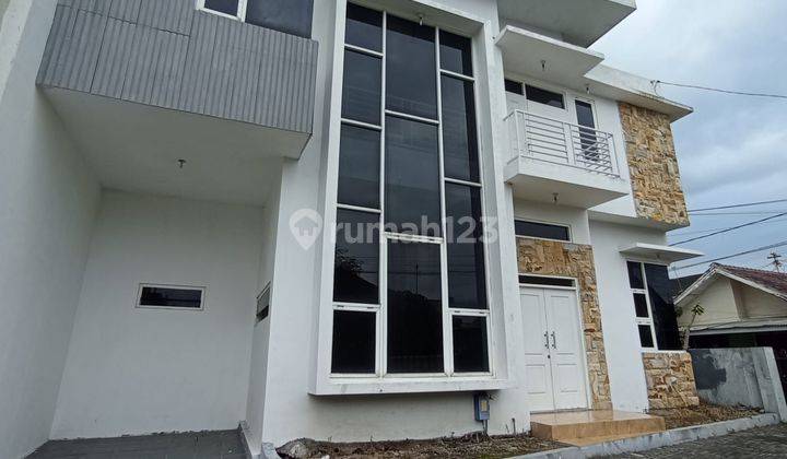 DIJUAL RUMAH MINIMALIS MODERN BARU DI JALAN IKAN HIU, SOEKARNO HATTA, KOTA MALANG 1