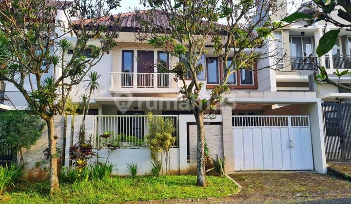 Dijual Rumah Modern Mewah Di Jalan Taman Srigunting Golf, Araya, Kota Malang 1