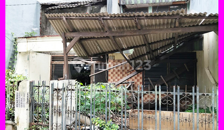 Dhyana Rumah Tua Ukuran 7X15m di Komplek Kavling Polri