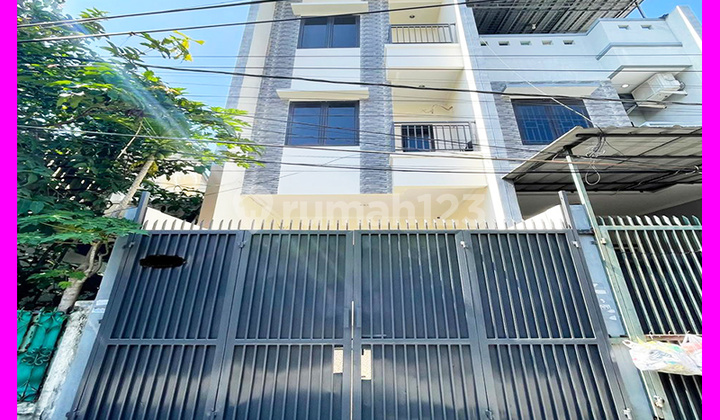 Dhyana 3.7x15m Rental House in the Police Housing Complex.