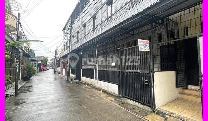 Dhyana Disewa rumah ukuran 5x8m di jelambar Dhyana Disewa rumah ukuran 5x8m di jelambar