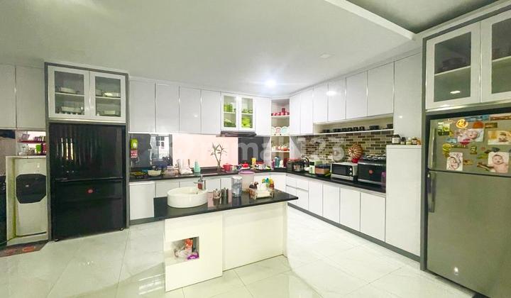 Dhyana Rumah Baru Uk 10x21.5m Fullfurnish di Komplek Arwana, Jembatan Dua 5