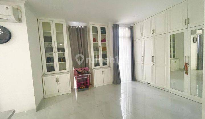 Dhyana Rumah Baru Uk 10x21.5m Fullfurnish di Komplek Arwana, Jembatan Dua 12