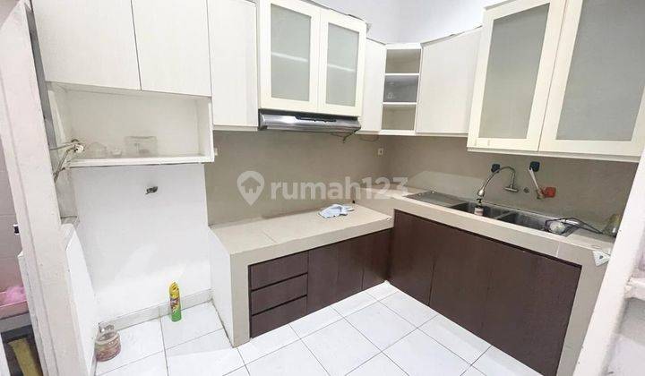 Dhyana Rumah Bagus Uk 7x19m Hadap Selatan di Jelambar 2