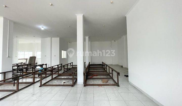 Dhyana Rumah Baru 4.5 Lantai Lokasi Bagus di Jelambar 14