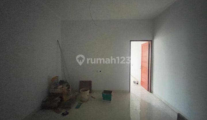 Dhyana Rumah Baru Uk 4x15m Jalan 2 Mobil di Jelambar 4