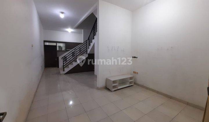 Dhyana Rumah Lokasi Bagus Uk 4x15m Hadap Barat di Jelambar 10