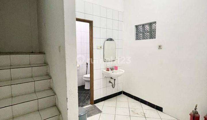 Dhyana Disewakan Ruko Gandeng 8x17m Jelambar 2