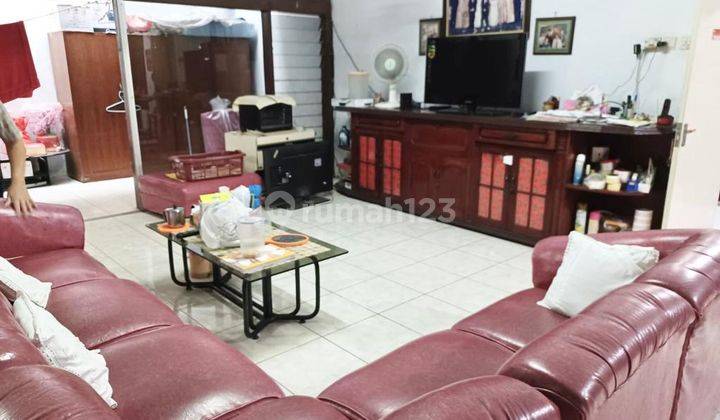 Dhyana Rumah 14x20m Lokasi Strategis di Jelambar 2
