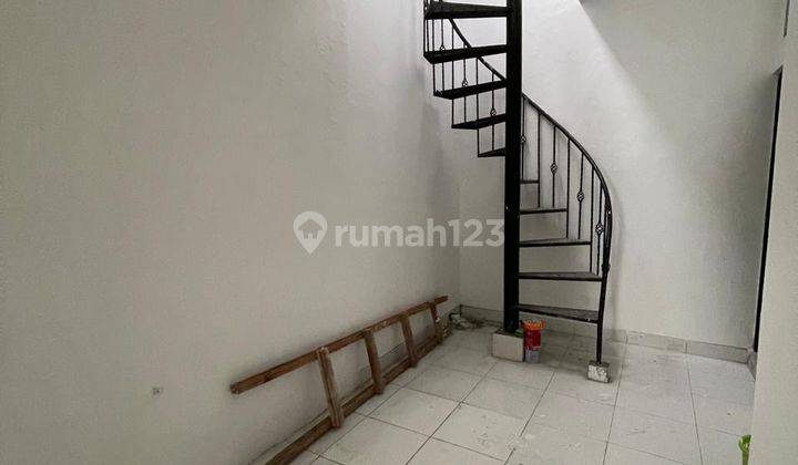 Dhyana Disewa Rumah Uk 5x15m di Jelambar 2