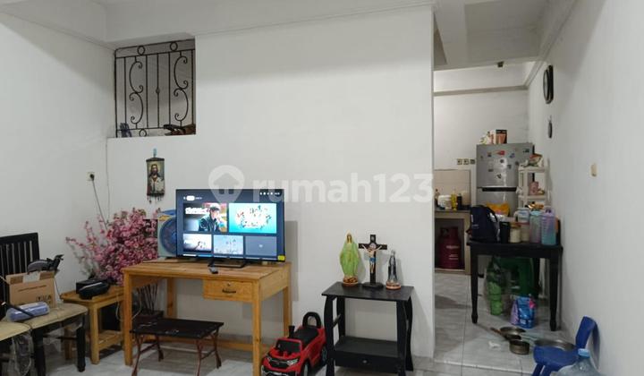 Dhyana Rumah ukuran 4.5x14m di taman permata indah penjaringan 2