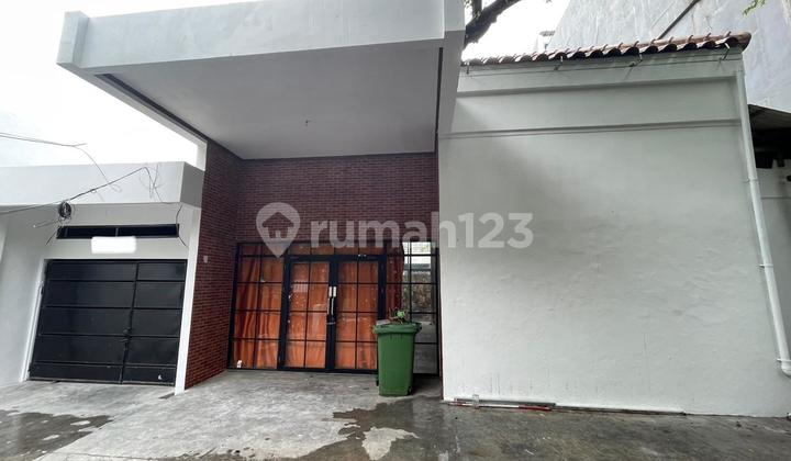 dhyana Disewa rumah uk 13x20m di jalan raya komplek kavling polri 2