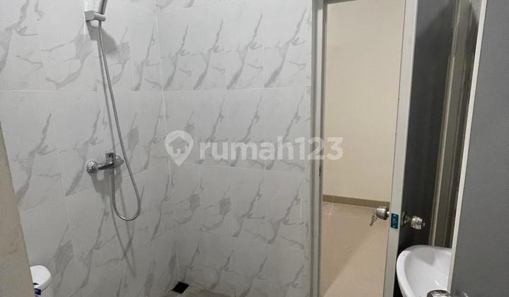 Dhyana New Boarding House with 8 Bedrooms in Tanjung Duren 2