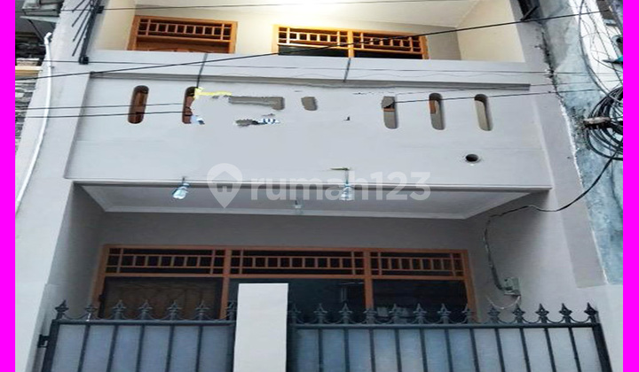 Dhyana Disewa rumah ukuran 3x9m di Jelambar Dhyana Disewa rumah ukuran 3x9m di Jelambar