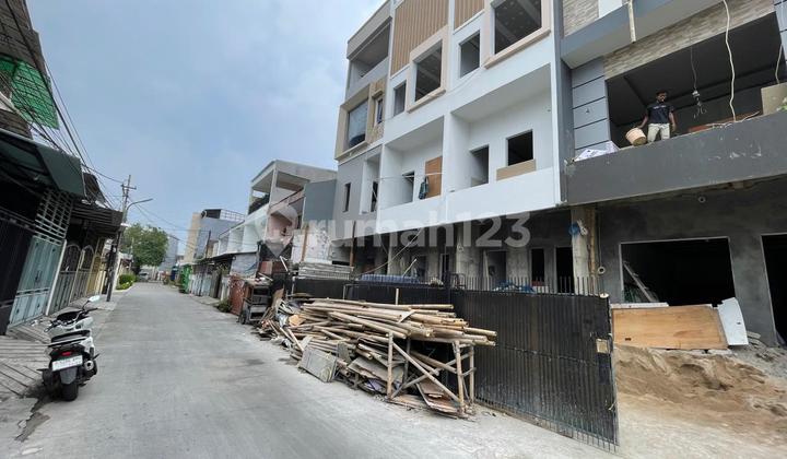 Dhyana New House 4x17m size flood-free in Jelambar 2