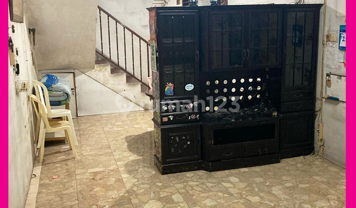 dhyana Disewa rumah uk 7.5x15m di komplek kavling polri 1