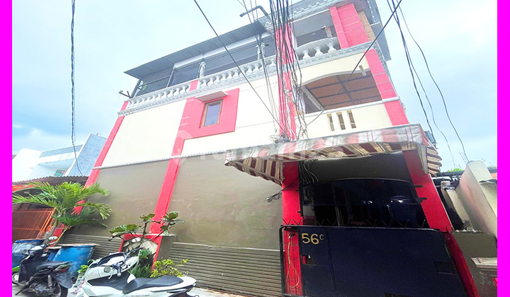 Dhyana Kost Jelambar Ukuran 8X17m