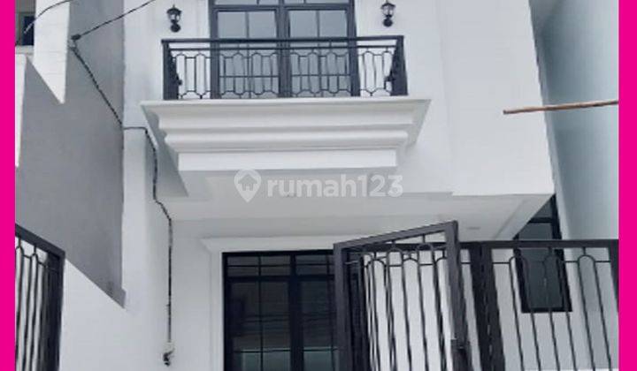 Dhyana Rumah Baru Uk 5x18m di Komplek Taman Ratu 1