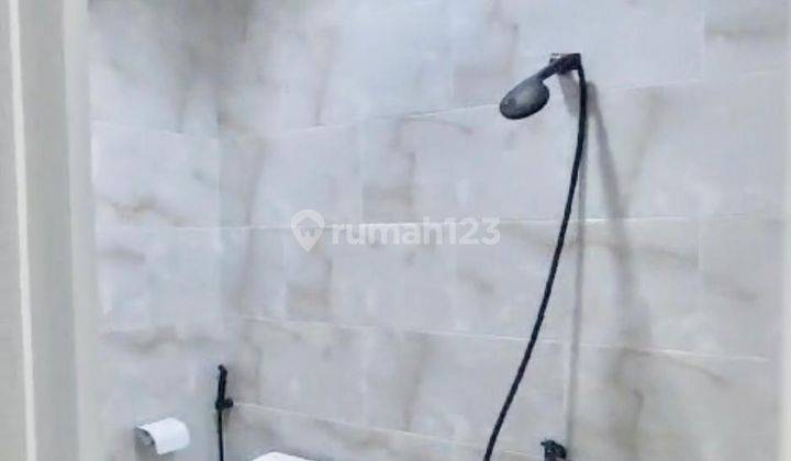 dhyana Rumah bagus di jelambar 3,5 lantai akses jalan 2 mobil  6