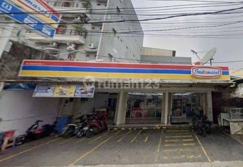 dhyana Dijual lt 344m2 di jalan utama jelambar 2