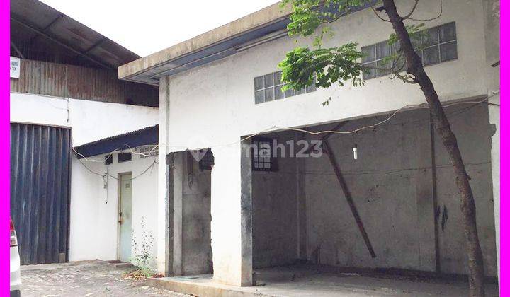 Dhyana Dijual Tanah Berikut Bangunan Lokasi di Bandengan  1