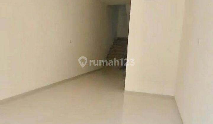 dhyana Rumah bagus di jelambar 3,5 lantai akses jalan 2 mobil  10