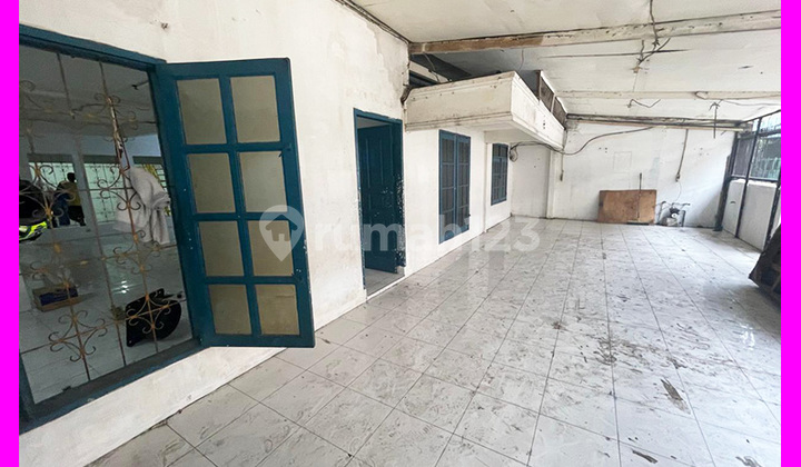 Dhyana Rents a spacious warehouse with 600m2 land and wide road access in Jelambar.
