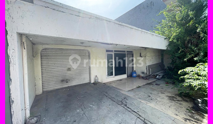 Dhyana Rumah Ukuran 10.5X18m Jalan Lebar di Tanjung Duren